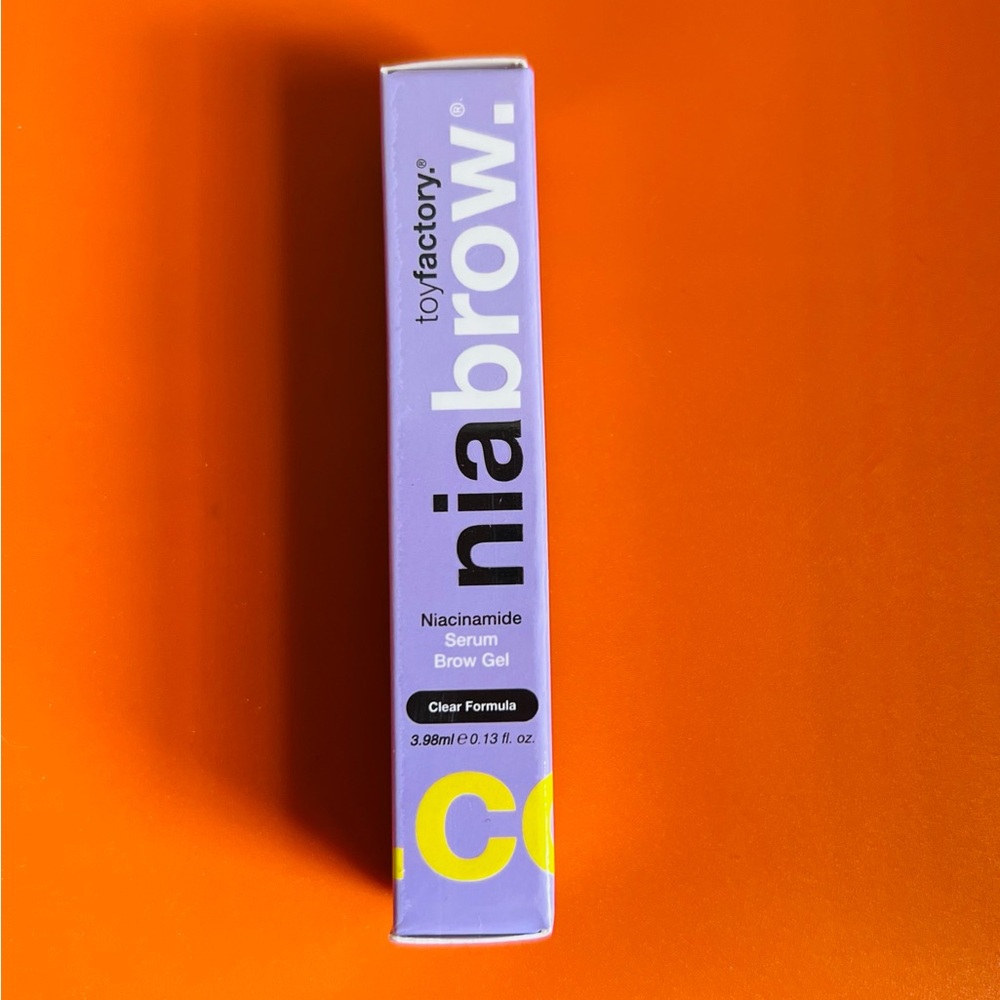 Toy Factory Niabrow Clear Brow Gel - Picture 2 of 7